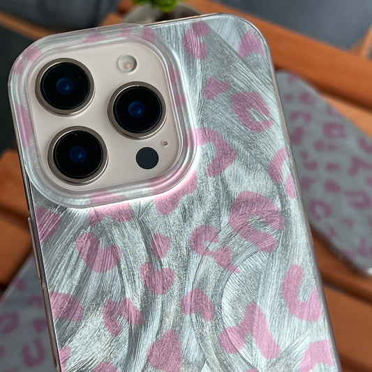 Tüy Efektli Pembe Leopar Desenli Telefon Kılıfı - Şık ve Koruyucu Kapak