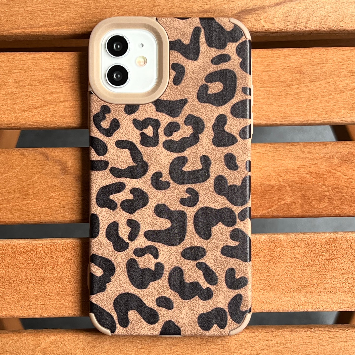 Leopar Desenli Kadife Dokulu Kahverengi Kılıf