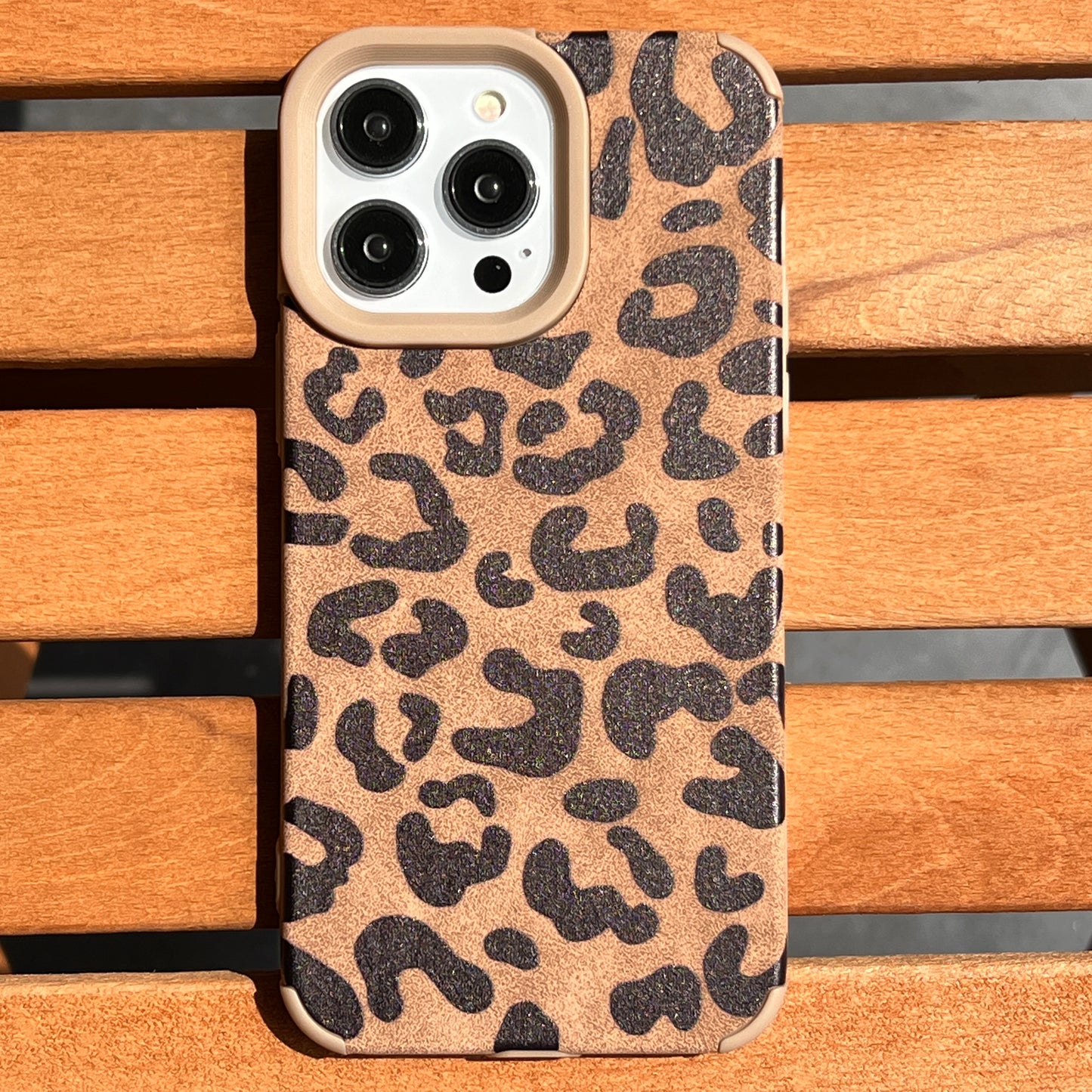 Leopar Desenli Kadife Dokulu Kahverengi Kılıf