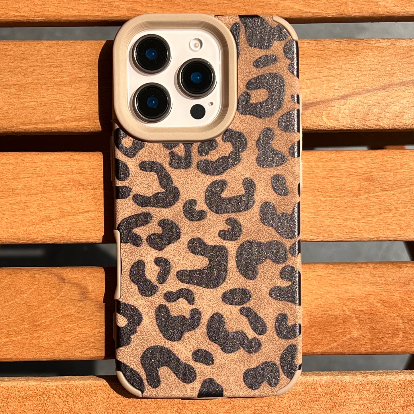 Leopar Desenli Kadife Dokulu Kahverengi Kılıf