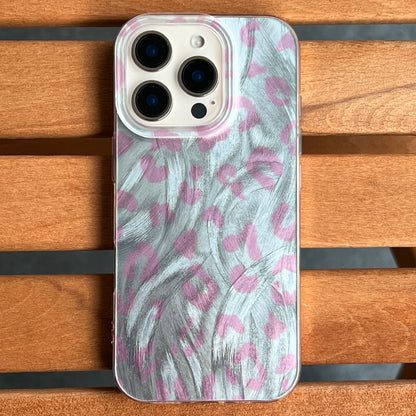 Tüy Efektli Pembe Leopar Desenli Telefon Kılıfı - Şık ve Koruyucu Kapak