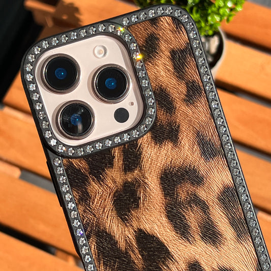 Yanları Taşlı, Leopar Desenli Silikon Koruyucu Kılıf