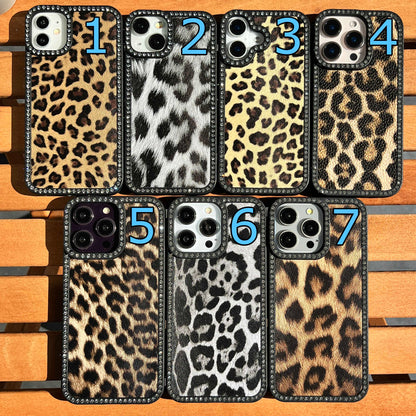 Yanları Taşlı, Leopar Desenli Silikon Koruyucu Kılıf